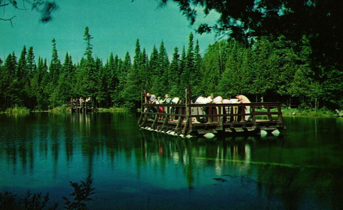 Kitch-iti-kipi - Postcard (newer photo)